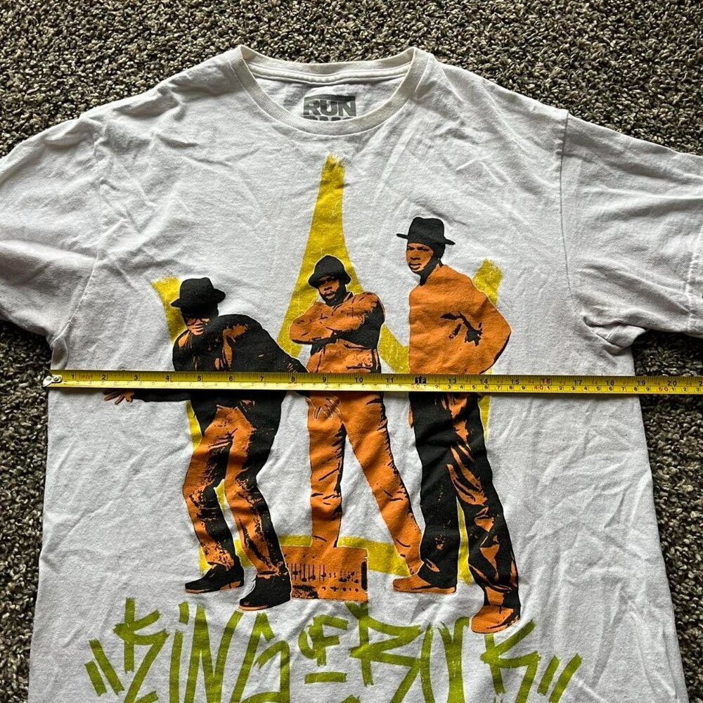 Run DMC T-Shirt Men Medium White Tee 80s Rap Tour Grunge Collectors Cotton Shirt - Picture 5 of 7